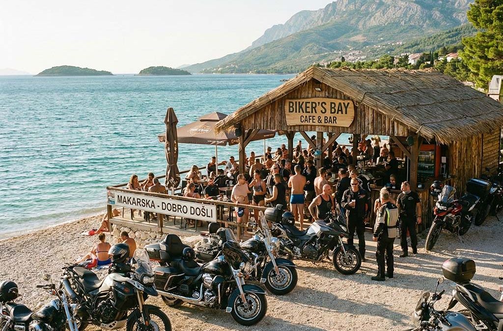 Motociklistički kafići i barske terase na plaži, mjesta na koja se dolazi zbog stila