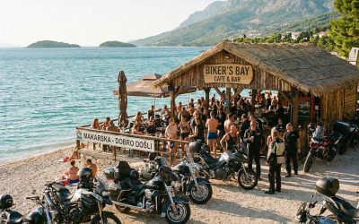 Motociklistički kafići i barske terase na plaži, mjesta na koja se dolazi zbog stila